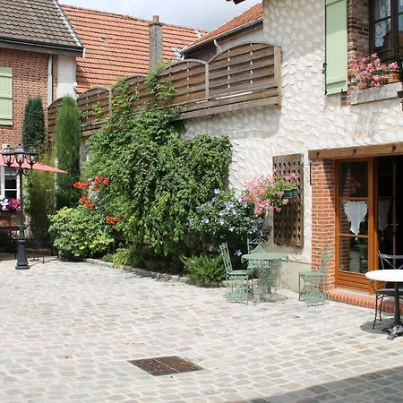 Chambres D'Hotes : La Cour D'Etrepy Le Mesnil-sur-Oger 外观 照片